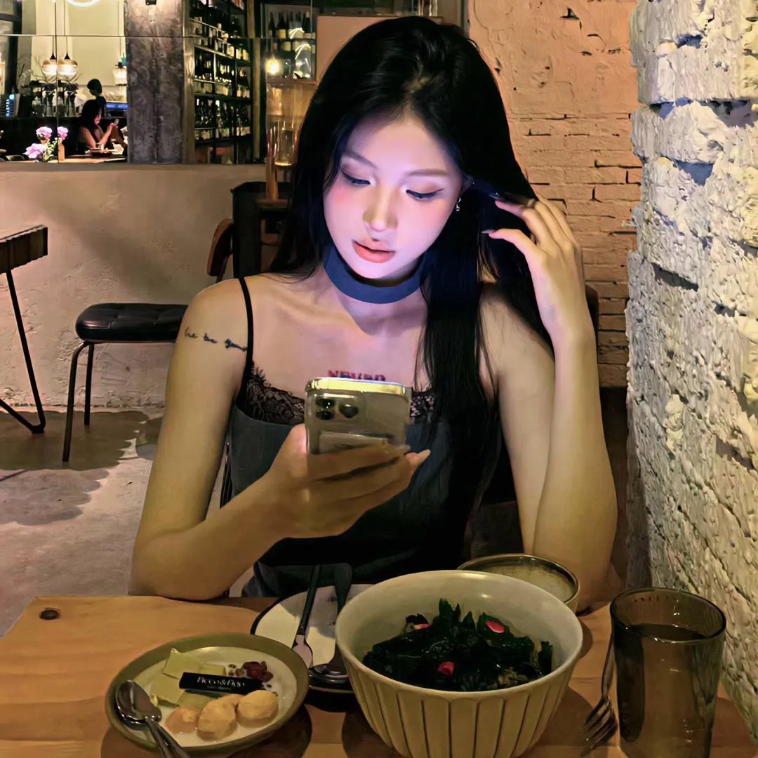 行走的鸡毛掸子