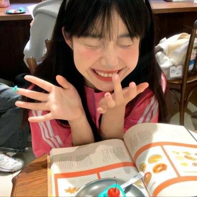 背带短裤丧尸来袭